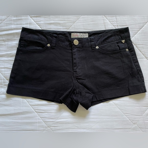 GUESS black shorts - Picture 1 of 10